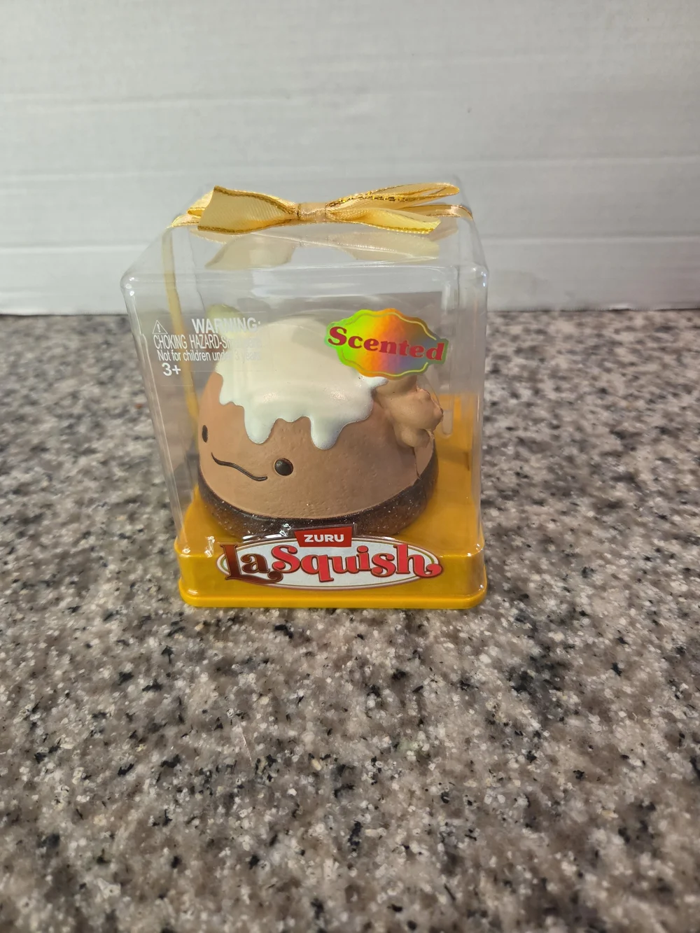 Scented Brown & White Dessert Squishy